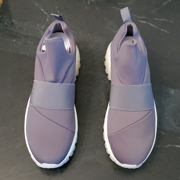 J/SLIDES NYC GREY SNEAKERS. SZ. 8.5 - Picture 2 of 8